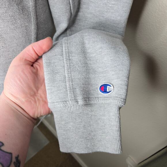 CHAMPION Women's Crewneck Embroidered Logo Sweatshirt Size Large - Picture 7 of 12